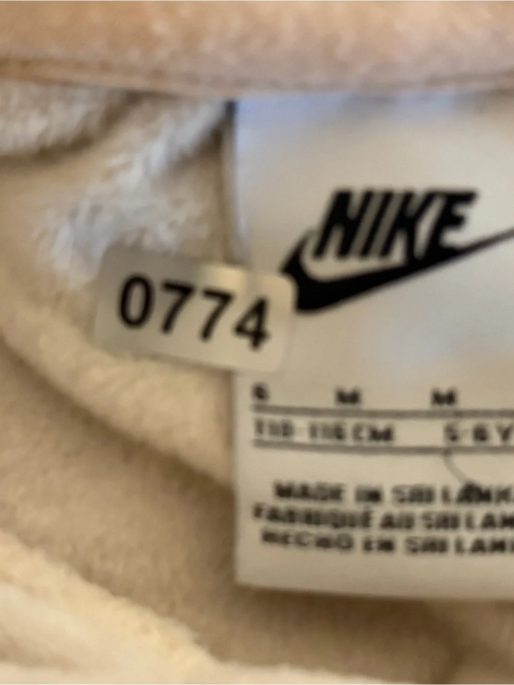 Nike Kids Cream Velour Pullover Hoodie Size 5–6
